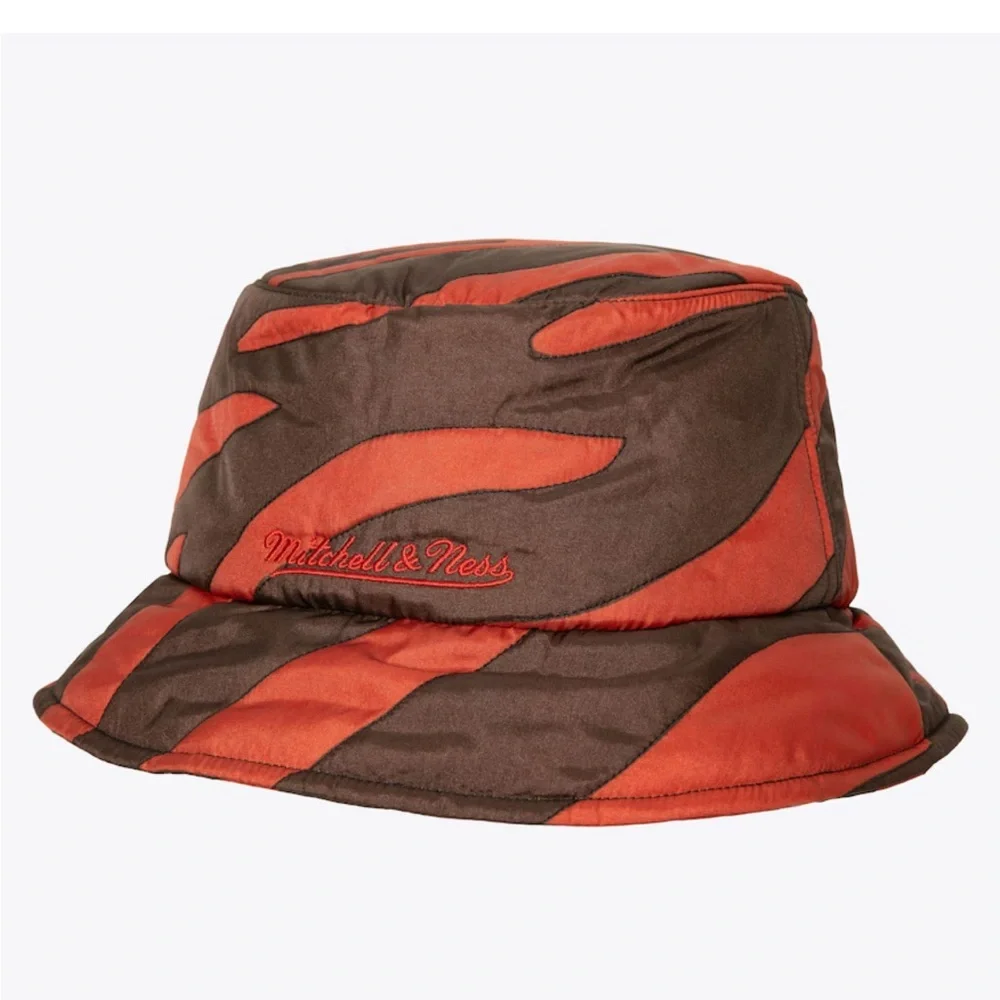 NWT Mitchell & Ness Black Philadelphia 76ers Bucket Hat - Picture 2 of 11